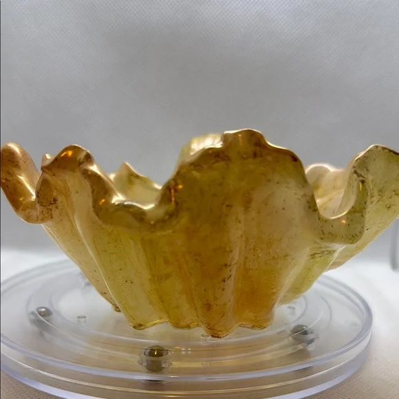Unique Resin Gold Leaf-Shaped Decorative Bowl - Picture 10 of 17